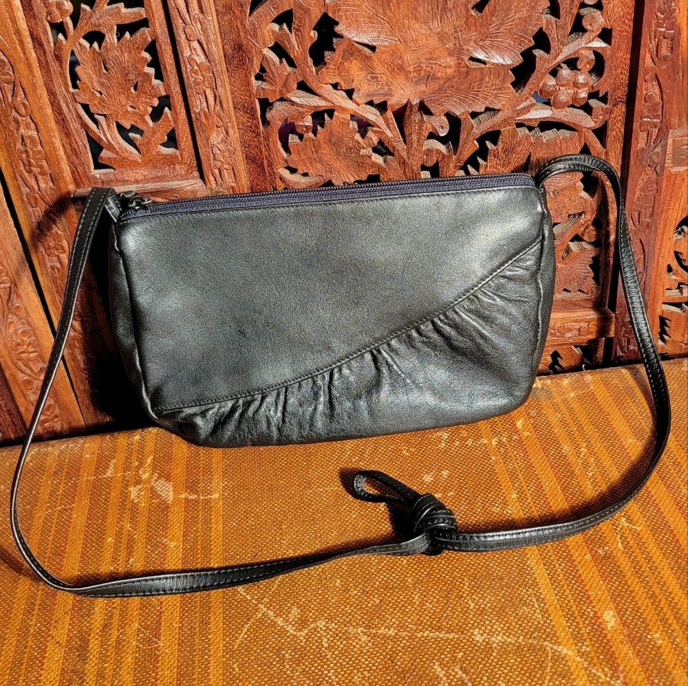 Vintage Lisa Loren Black Nappa Leather Crossbody Purse